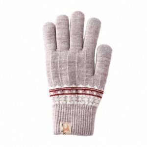 Gants d'hiver pour femmes à double couche, fournis directement par l'usine, en tricot jacquard avec doublure en polaire - Product Image 6