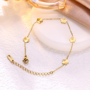 Set Regalo di Lusso alla Moda per Donne, Orecchini e Collana Classici <span class=keywords><strong>XOXO</strong></span> con Piccoli Diamanti, Placcati in Oro 18K, in Acciaio Inossidabile dello Zhejiang - Product Image 4