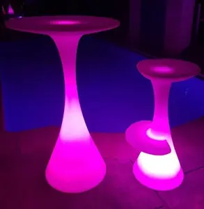 إضاءة عالية قدم بار كرسي إضاءة ليد بار Rurniture البلاستيك كرسي عال للحديقة