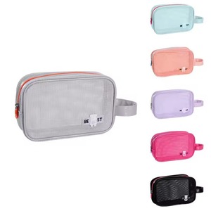 Bolsa de maquillaje de malla transparente de mano transpirable para almacenamiento de artículos de tocador conveniente cierre de cremallera logotipo personalizable moda moderna - Product Image 1