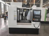 Centro de Mecanizado Vertical Industrial VMC640, 24T ATC BT40, Fresadora CNC para Mecanizado de Acero, Aluminio y Cobre