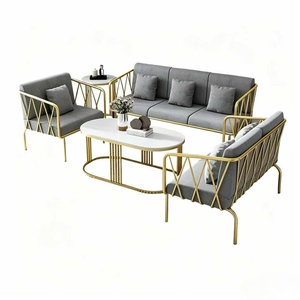 Ensemble de meubles en fer doré de luxe minimaliste moderne, fauteuil de loisirs individuel et canapé de salon avec table basse, modèle tendance - Product Image 4