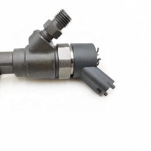 Suku cadang pabrik penawaran langsung mesin bahan bakar Diesel rel umum injektor bahan bakar 0445110126 0445110290 untuk HYUNDAI KIA 1.5 <span class=keywords><strong>2.</strong></span> - Product Image 4