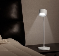 Lampe de bureau magnétique sans fil Boyid OEM moderne à LED DC pour la lecture, avec contrôle tactile réglable et chargeur sans fil, pour protéger les yeux