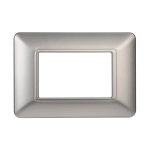 Serie Solare 3P Placca in Plastica Colore Argento Compatibile con Prese e Spine Bticino Matix - Product Image 1