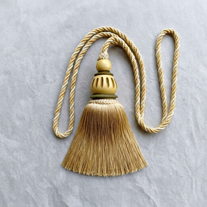 Traditional Cotton Tassel Tieback with Wooden Finial for <b>Curtain</b> Accessories - Product Image 1