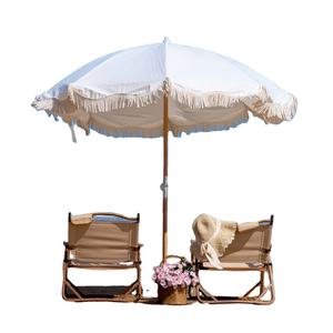 Изготовленный на заказ портативный деревянный столб Бохо пляжный зонт роскошный пляжный зонт с бахромой с кисточками - Product Image 1