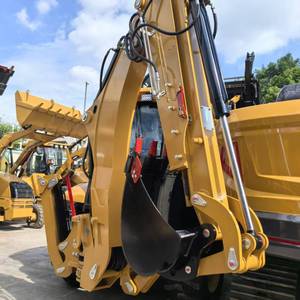 Retroexcavadora usada original CAT 420F2 con motor Cat C4.4, brazo extensible y multifuncional para excavación y carga, ideal para municipios. - Product Image 6