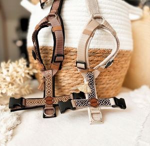 Chaleco ajustable sin tirones para mascotas, fabricante de diseñador de lujo, conjunto de Correa y cuello de Jacquard Premium bohemio, conjunto de arnés de nailon personalizado para perros - Product Image 1
