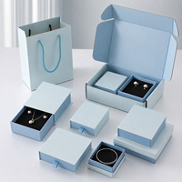 Boîte d'emballage pour bijoux en papier avec logo personnalisé, boîte cadeau avec insert en mousse pour bague, boucles d'oreilles, collier, bracelet, vente en gros