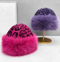 Großhandel Benutzerdefiniertes Logo Flauschige Nerzimitation Damen Leopardenmuster Stil Winter Warme Bestseller Fell-Mütze für Frauen