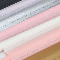 Kertas Pembungkus Buket Bunga Sintetis Daur Ulang Anti Air Lapisan PE Dua Sisi Grosir DIY 13 Warna 58x58cm Bahasa Inggris