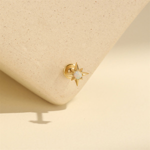 Piercing Labret en Argent Sterling S925 Plaqué Or 18K avec Opale Blanche, Petit Clou Minimaliste à Dos Plat pour Cartilage, Hélix, Tragus - Product Image 6
