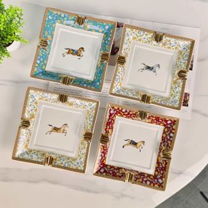 Cendrier en céramique rétro européen à quatre ports pour la maison, la salle de conférence, le bureau, ornement de cendrier - Product Image 3