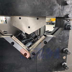 Macchina CNC SRM di Alta Qualità per Foratura e Marcatura di Profili Angolari, Foratura Profonda Multi-Mandrino per Profili Angolari - Product Image 4