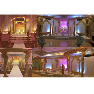 Mandap de Madera con Diseño de Pavo Real para Bodas en el Reino Unido, Último Modelo de Mandap de Madera con Diseño de Pavo Real para Bodas Gujarati, Mandap/Escenario de Madera para Bodas Hindúes en Canadá - Product Image 1