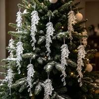 Décorations de Noël transfrontalières : Pendentifs en forme de feuilles, longues décorations suspendues, ambiance festive haut de gamme, arrangements de mariage