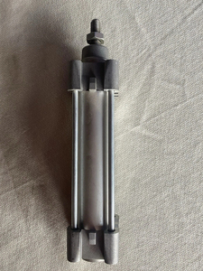 Cylindre pneumatique CAMOZZI 60M2L0125A020 / 60M2L0125A025 / 60M2L0125A0030/ 60M2L0125A0035 Garantie 1 an - Product Image 3