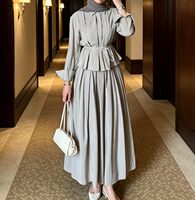 Ensemble musulman personnalisé en deux pièces pour femmes, haut plissé à volants, jupe longue ample, abaya modeste