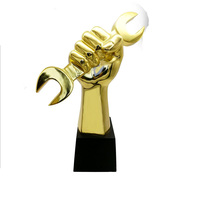 Résine plaquée brillant grandes mains dorées poing trophée jr1 camion trophée personnalisé
