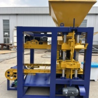 Machine à blocs de béton hydraulique QT4-24 pour les projets de construction en Afrique