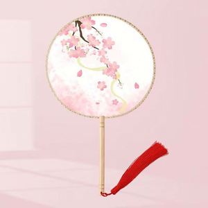 Abanico de Mano Portátil de Bambú con Diseño de Ángel Pintado, 21 cm de Diámetro, Personalizable para Regalos Empresariales, Brinda Comodidad y Estilo - Product Image 4