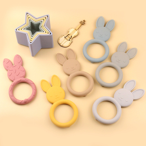 Juego de juguetes para dentición de bebé de silicona suave con diseño de conejito Animal de grado alimenticio, juguetes infantiles orgánicos ecológicos, mordedores de silicona sin Bpa - Product Image 6