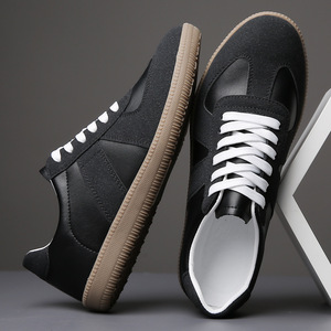 รองเท้าผ้าใบหนังลำลองผู้ชาย สีขาว ส้นเตี้ย พื้นยาง หนังนุ่ม รองเท้าเดินสบาย สไตล์ลำลอง - Product Image 2