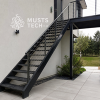 Escalier extérieur en acier de style industriel moderne pour résidence de jardin, conception usine
