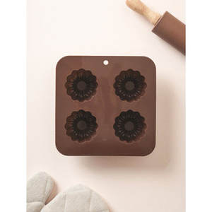 Set di strumenti per torte in silicone a 4 pezzi - Product Image 1