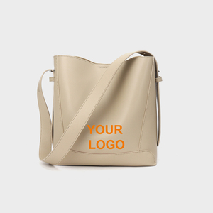 Bolso Tote de Cuero Genuino para Mujer, Estilo Hobo, con Cierre de Cremallera Simple y Forro de Poliéster, Personalizado, Estilo Guangzhou - Product Image 1