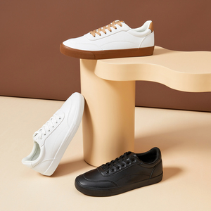Vente en gros de chaussures décontractées noires pour hommes en <span class=keywords><strong>cuir</strong></span> blanc style de marche chaussures tendance en toile - Product Image 5