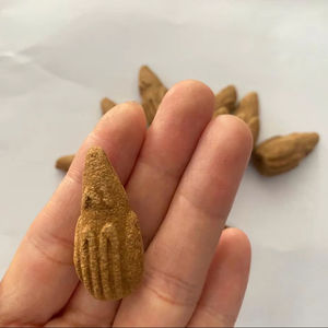 Conos de Incienso de Vetiver de Alta Calidad para Aromaterapia y Yoga – Incienso Natural a Base de Hierbas de Larga Duración para Aromatizar el Hogar - Product Image 1