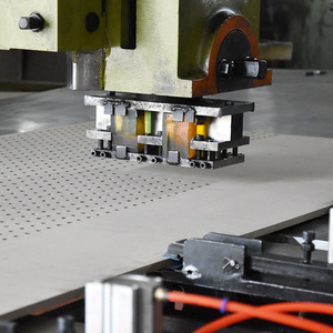 Pannello in Fibra di Legno Perforato con Fori Multipli, Pannello MDF Perforato Rivestito in Melamina per Scaffalature, Bianco Opaco - Product Image 4