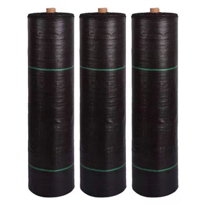 100% Anti herbe PP tissé tissu de contrôle des mauvaises herbes Agro plante couvre-sol paysage tissu 100gsm noir en plastique tapis de barrière contre les mauvaises herbes - Product Image 1