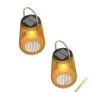Lanterne en rotin solaire d'extérieur, étanche, pour cour et jardin, avec poignée et panneau solaire - Product Image 5