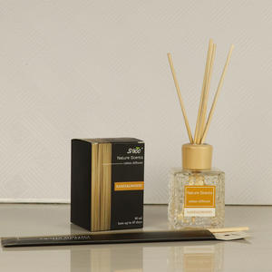 Diffuseur en rotin aux senteurs naturelles 80ml, parfum bois de santal, bâtonnets diffuseurs, désodorisant d'ambiance, décoration intérieure - Product Image 2