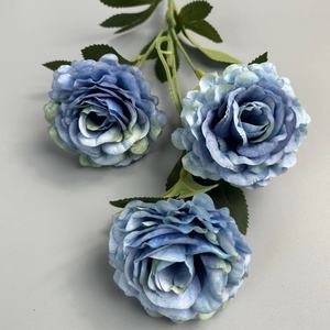 Style européen unique branche romaine <span class=keywords><strong>Rose</strong></span> salle de mariage à trois têtes parfumé neige tissu fleur en gros plantes décoratives - Product Image 3
