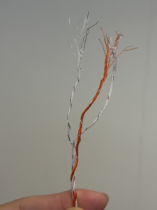 Alambre de Polietileno de Alta Calidad de 3 mm para Cercas Eléctricas Agrícolas, Tratado Térmicamente, con Recubrimiento de Superficie, Resistente a los Rayos UV, Impermeable, Fácil de Montar - Product Image 6