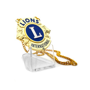 Leone Club distintivo in metallo collana Souvenir oro religioso europa buddismo dipinto spilla da balia Art e colore personalizzato da collezione 001 - Product Image 5