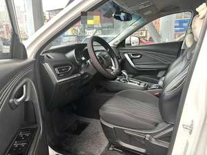 سيارة جيتور X70 بلس 1.5T DCT طراز كومفورتلاين تورينج إديشن تعمل بالبنزين، سيارة مستعملة ذات 5 أبواب و5 مقاعد من نوع SUV - Product Image 6