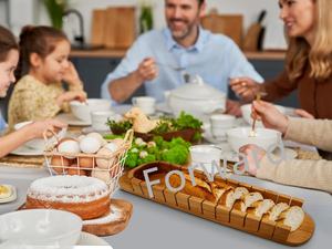 Rebanadora <span class=keywords><strong>de</strong></span> Baguette <span class=keywords><strong>de</strong></span> madera <span class=keywords><strong>de</strong></span> acacia <span class=keywords><strong>de</strong></span> grado alimenticio ingleteada con juego <span class=keywords><strong>de</strong></span> cuchillos <span class=keywords><strong>de</strong></span> acero inoxidable - Product Image 3