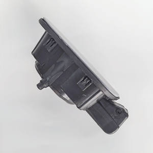 Tapa de Tanque de Combustible de Plástico Pequeña, Compatible con Sagita Jetta MK6 16D809857/5C6809857 - Product Image 3