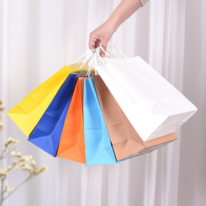 Sacs d'emballage en papier kraft imprimés à la main, classiques, personnalisés pour l'art, l'artisanat, les festivals, les célébrations, les fêtes et les cadeaux - Product Image 1