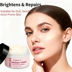 Crème hydratante anti-âge éclaircissante à la vitamine C et aux probiotiques, marque privée - Product Image 2