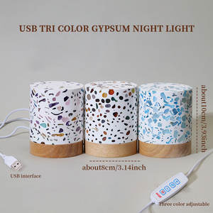 Lampada da Tavolo in Stile Terrazzo con Cristalli Naturali Curativi, Luce Notturna LED Decorativa Moderna Regolabile con Base in Legno - Product Image 6