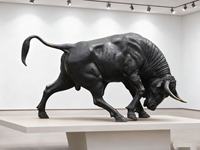Grande statue de taureau en bronze grandeur nature, technique de polissage, décoration extérieure, sculpture animale à vendre