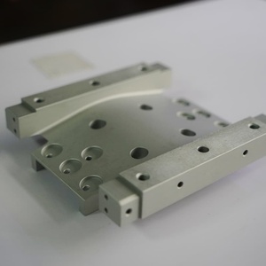 Heruiyun phay dịch vụ chính xác chế biến kim loại máy tiện nhôm thép không gỉ 304 316 7075 6061 phụ kiện gia công <span class=keywords><strong>CNC</strong></span> - Product Image 3