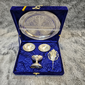 ชุดถาดบูชาสำหรับเทศกาลดีวาลี ถาดบูชาชุบเงิน ถาดบูชาโลหะ ถาดบูชาสำหรับพิธีกรรมทางศาสนา ถาดบูชาทรงกลม - Product Image 1