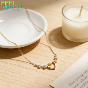 Collier pendentif barre cœur ajouré délicat avec pierre CZ, cadeau d'<span class=keywords><strong>amour</strong></span> personnalisé, en acier inoxydable 316 PVD or rose et argent, avec chaîne maille forçat - Product Image 2